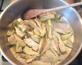 Foto del passaggio 2 della ricetta Penne ai piselli e carciofi