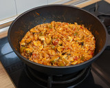 Foto del paso 4 de la receta: Cocina de aprovechamiento: salteado de arroz con mejillones y pisto