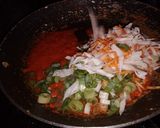 Foto langkah ke 3 dari resep Keroket isian bihun pedas.