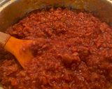 Foto del passaggio 4 della ricetta Ragù con fondi di affettati