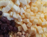 Foto del paso 1 de la receta: Pancitos Tipo Chipá con  Nueces y Pasas de Uva🧉🧉