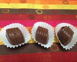 Foto del paso 6 de la receta: Bombones de chocolate rellenos con dulce de leche ♥️🤤