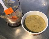 Une image de l'étape 6 de Sauce salade à la moutarde à l'ancienne et ail mariné.