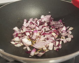 Foto del paso 1 de la receta: Pasta con salsa vegetariana al roquefort
