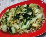 Foto langkah ke 5 dari resep Tumis Daun Ubi Jalar Sawi Putih.