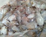 Foto langkah ke 1 dari resep Kaldu udang Mpasi.