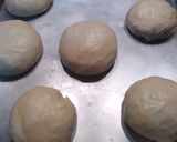 Gambar langkah 11 resipi Burger Bun Homemade Lembut & Chewy.