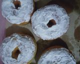 Foto langkah ke 6 dari resep Donat Maizena keju & seres.