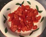 Une image de l'étape 3 de Pavés de saumon aux tomates, salicornes, échalotes et estragon.