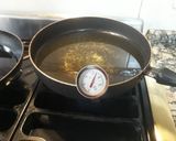 Foto del paso 3 de la receta: Rabas con papas españolas