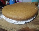 Foto del paso 4 de la receta: Torta de frutillas y crema🍓