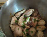 Foto del paso 1 de la receta: Pollo en salsa con cerveza