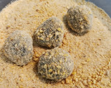 Foto del paso 8 de la receta: Croquetas de chipirones en su tinta