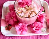 A picture of step 4 of Pink malai shake easy and quick.