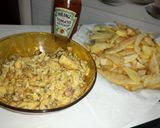 A picture of step 4 of Chips and scramble egg with sardine.