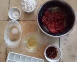 Foto langkah ke 1 dari resep Bakso Daging Sapi Homemade.