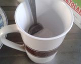 Foto del paso 2 de la receta: Biscocho de vainilla al microondas en taza
