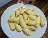 Foto langkah ke 3 dari resep Pisang Goreng Keju.