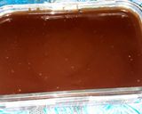 Foto langkah ke 12 dari resep Bolu Strawberry Coklat Lumer.