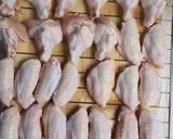 Hình bước làm 2 của món TEBA SHIOYAKI| CÁNH GÀ NƯỚNG MUỐI NHẬT BẢN