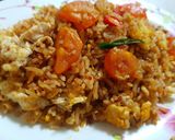 รูปขั้นตอนการทำที่ 1 ของ ข้าวผัดพริกเผาไข่เค็ม