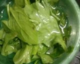 A picture of step 1 of Palak Pakoda.