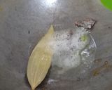 A picture of step 7 of Methi Malai matar.