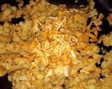 A picture of step 3 of Potato sandwich with leftover chicken.