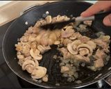 Foto del paso 3 de la receta: Canelones de pollo y champiñones al curry