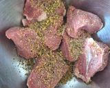 Foto langkah ke 2 dari resep Tuscan Ribeye Black Pepper Stew.