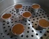 Foto langkah ke 6 dari resep Bolu Kukus Gula Merah no telur no mixer.