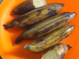 Jajan pasar pisang kukus / pisang rebus