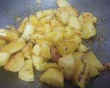 A picture of step 3 of Jeera saunf flavour potatoes.