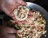 A picture of step 6 of Stuff daal kachodi with aalu tari.
