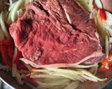 Foto del paso 1 de la receta: Carne Tiernizada En Salsa Que Se Corta Con Cuchara / Deshilachada o Desmechada