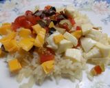 Foto del paso 2 de la receta: Ensalada refrescante con arroz, salmón rosado ahumado y algo más