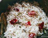 जीरा राईस (jeera rice recipe in marathi) रेसिपी स्टेप 4 फोटो 