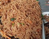 Foto langkah ke 3 dari resep Mie Goreng ala Kenduri.