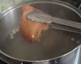 รูปขั้นตอนการทำที่ 8 ของ สะโพกไก่ต้มซีอิ้ว แบบง่าย