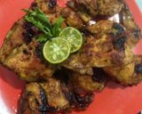Foto langkah ke 7 dari resep Ayam Bakar bumbu kuning.