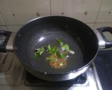 A picture of step 2 of Dahi bhindi.