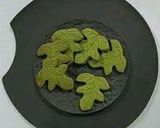 A picture of step 3 of Season leaf cookies 🍁.
