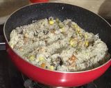 A picture of step 6 of Garlic Mushrooms Green Peas and Sweet-Corn Fried Rice.