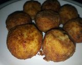 A picture of step 7 of Potato balls.
