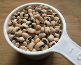 A picture of step 1 of Quick & Easy Homemade Black Eyed Pea Flour.