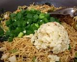 Foto langkah ke 9 dari resep Mie Goreng  Sederhana.
