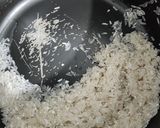 Foto langkah ke 1 dari resep Nasi Daun Jeruk.