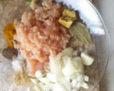 Foto del paso 2 de la receta: Empanadas de plátanos verdes con pollo sin harina