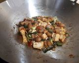 Foto langkah ke 3 dari resep 37. Oseng Kikil Tahu.
