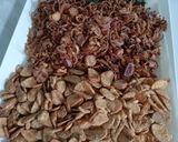 Gambar langkah 4 resipi Tempe Dan Bawang Krispi.